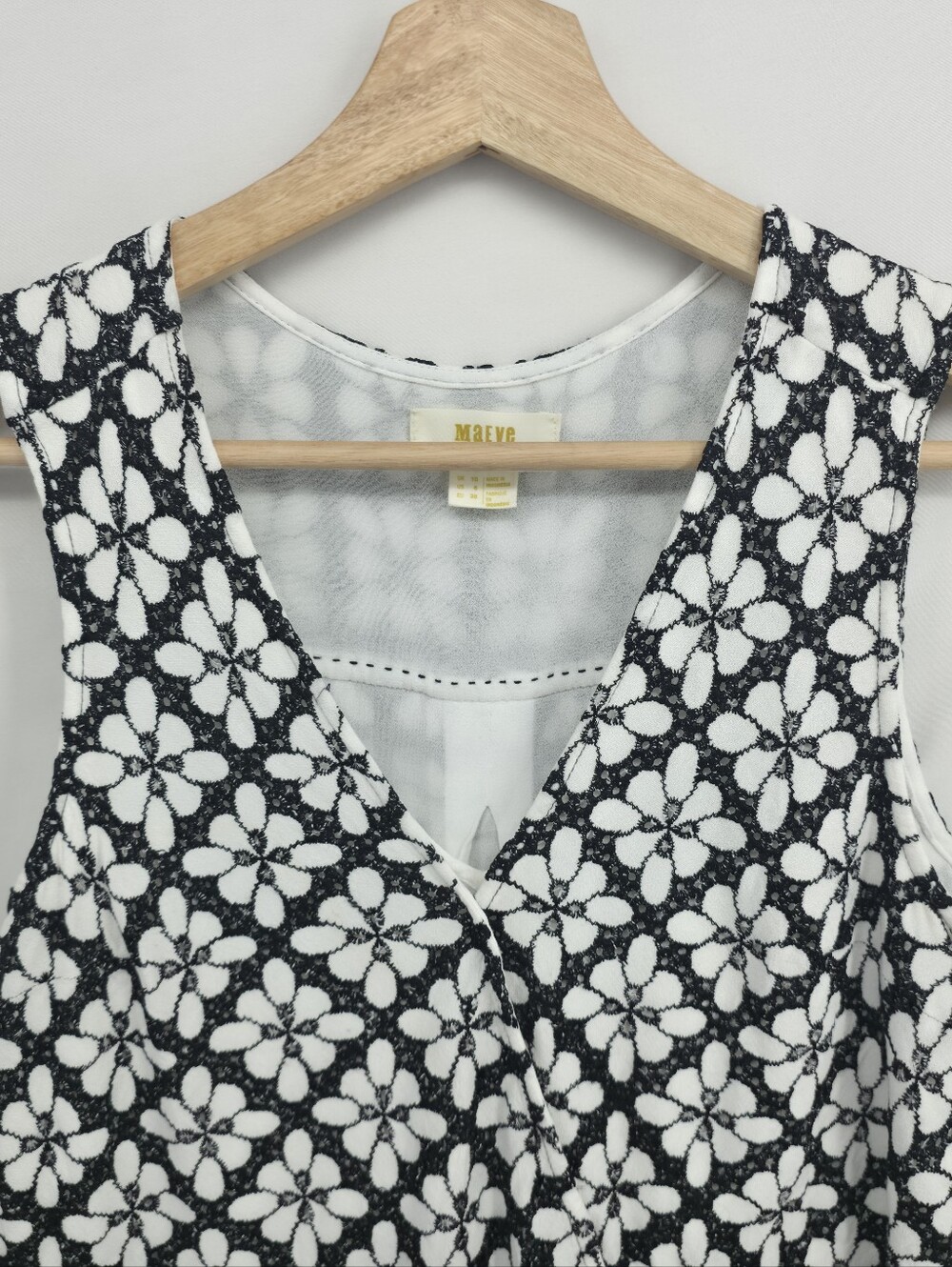 Anthropologie Maeve Embroidered Lace Floral Faux Wrap Blouse Top Size 6 - Picture 4 of 14